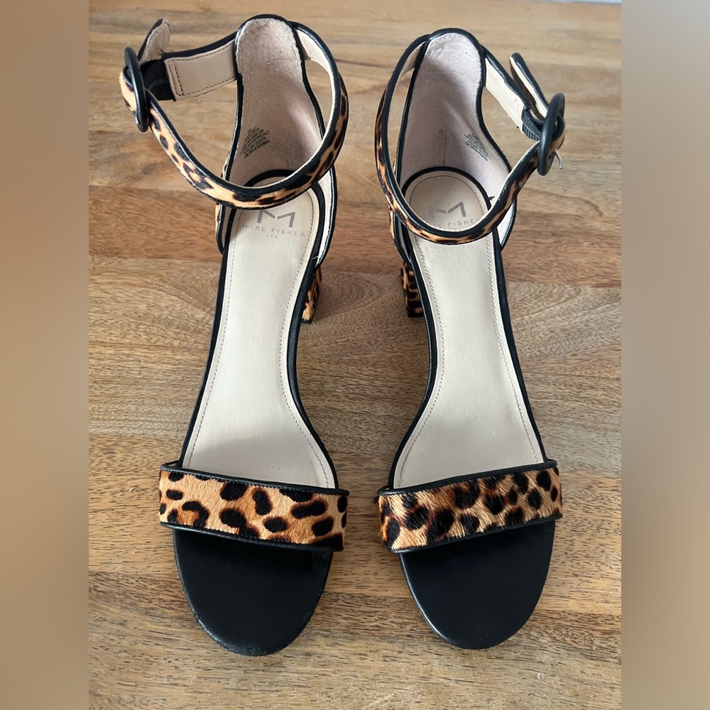 Marc Fisher SIZE 8 leopard strappy heels